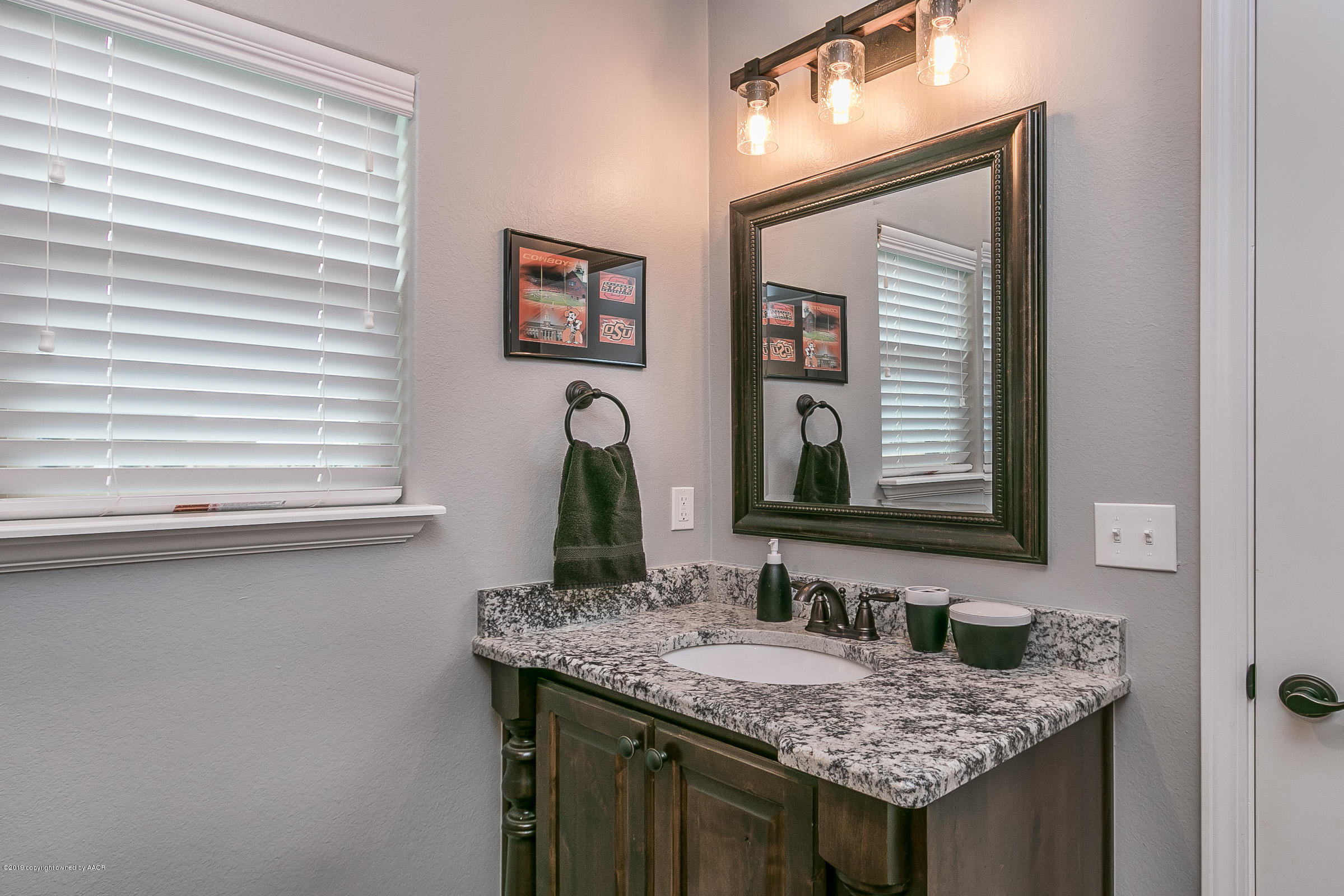 18500 Willow Way Road Amarillo, TX 79124 - Photo 22 of 28 Bathroom 3