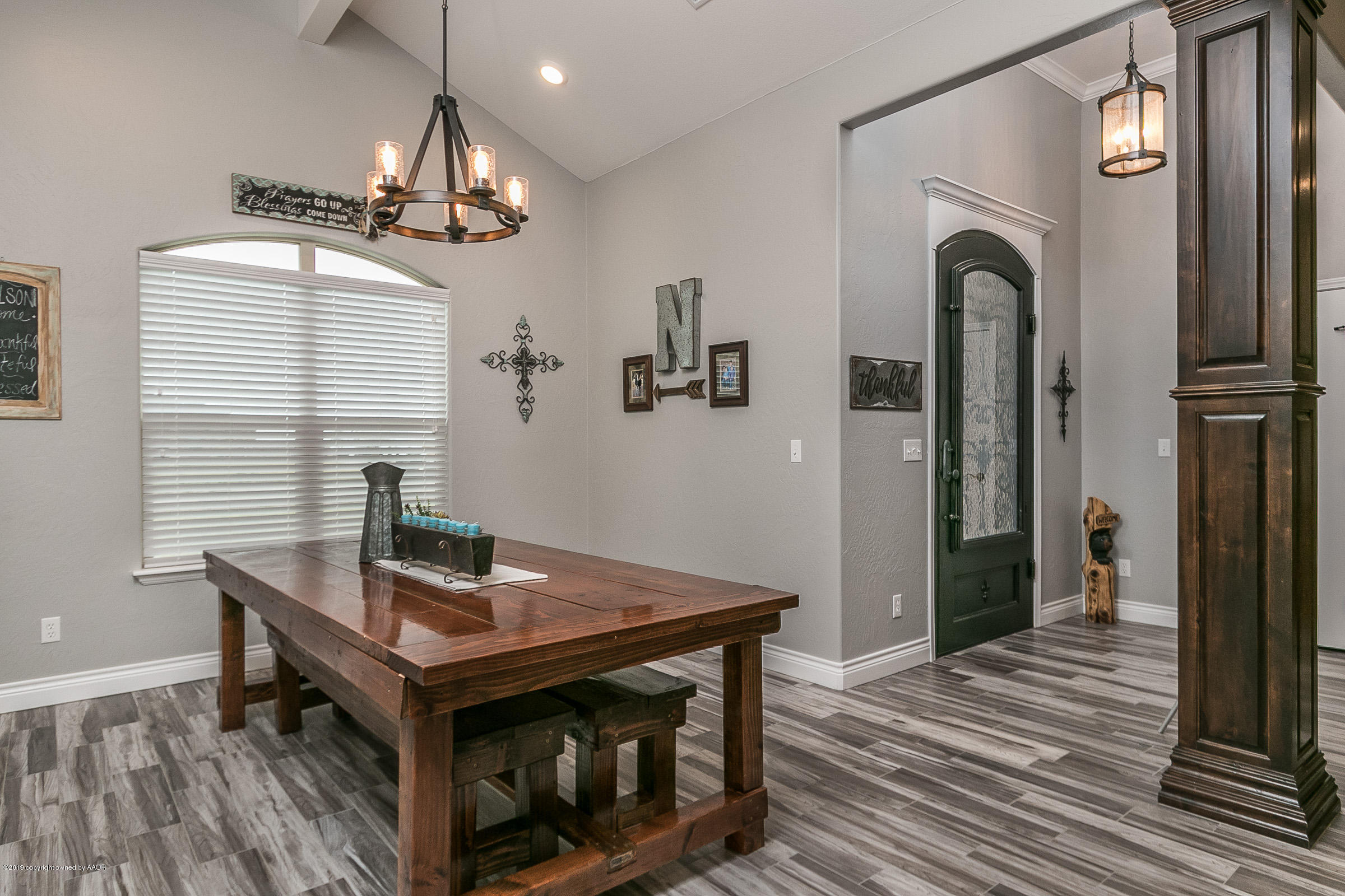 18500 Willow Way Road Amarillo, TX 79124 - Photo 3 of 28 Dining and Foyer