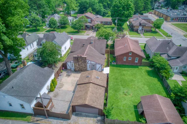 $175,000 | 2036 Spruce Street, Murphysboro, IL 62966