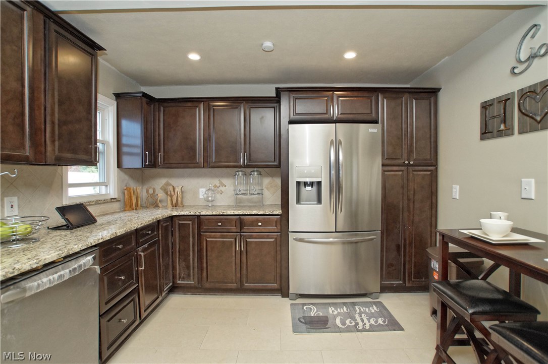 3839 Northampton Road Cleveland Heights, OH 44121 - Photo 3 of 19