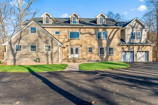 $1,350,000 | 28 King George Road, Warren, NJ 07059