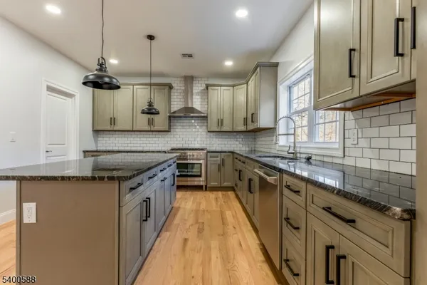 $1,350,000 | 28 King George Road, Warren, NJ 07059