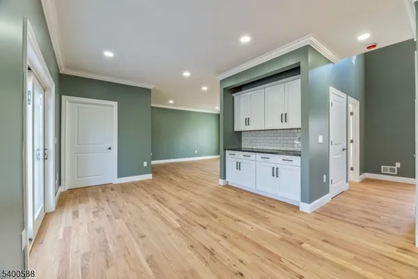 $1,350,000 | 28 King George Road, Warren, NJ 07059