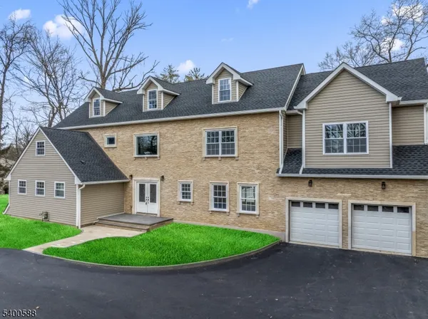 $1,350,000 | 28 King George Road, Warren, NJ 07059