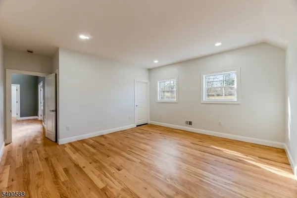 $1,350,000 | 28 King George Road, Warren, NJ 07059