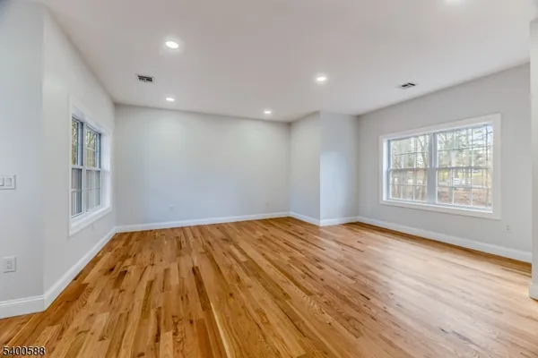 $1,350,000 | 28 King George Road, Warren, NJ 07059