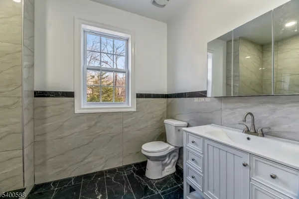 $1,350,000 | 28 King George Road, Warren, NJ 07059