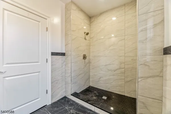 $1,350,000 | 28 King George Road, Warren, NJ 07059