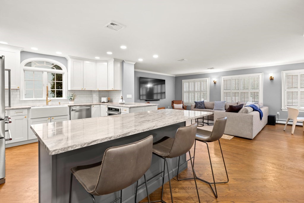 87 Whitney Road Medford, MA 02155 - Photo 16 of 42 Gallery Image 16