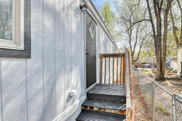 a view of an entryway