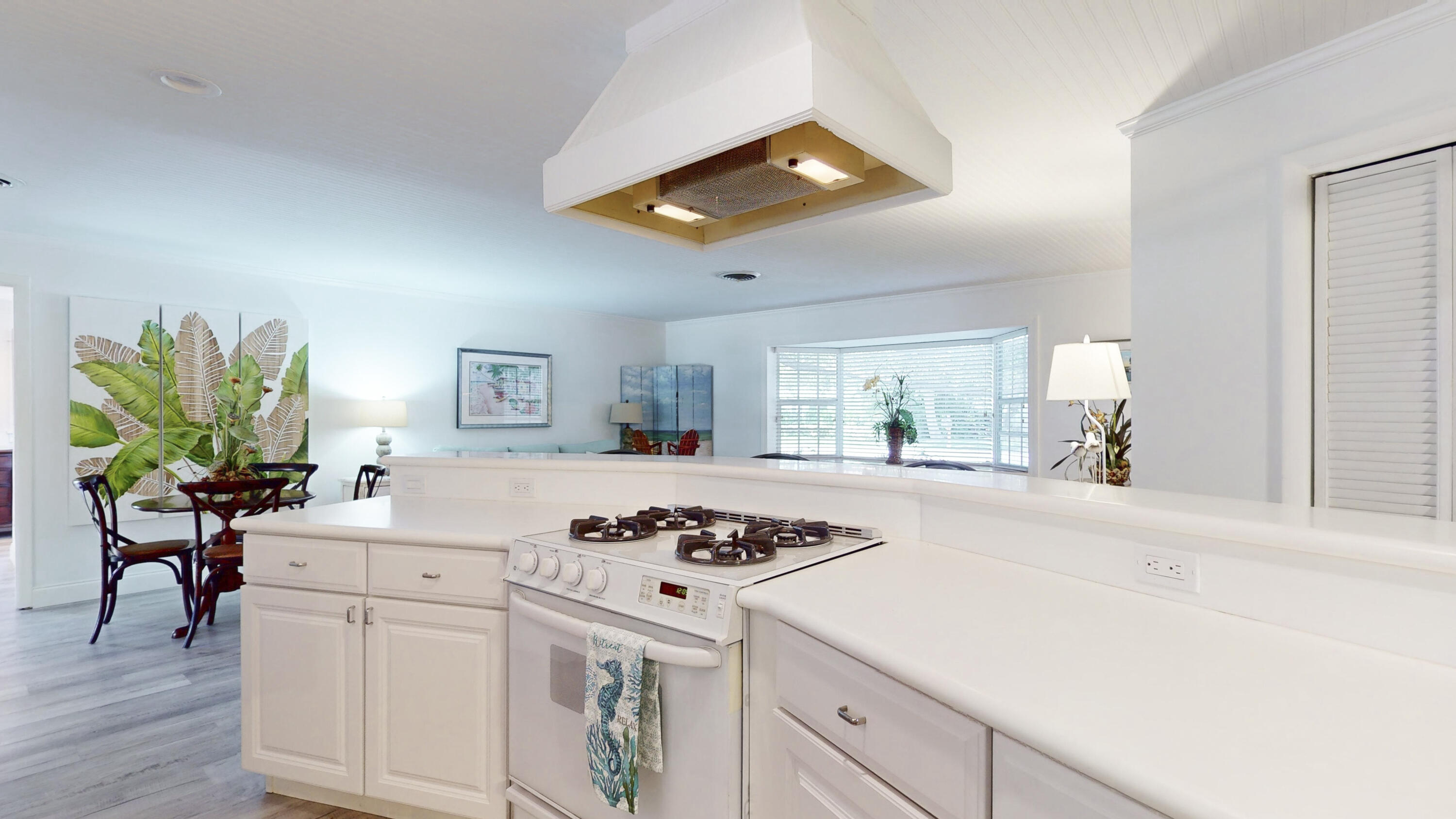 736 Iris Lane Vero Beach, FL 32963 - Photo 14 of 54 iPixx_001_16