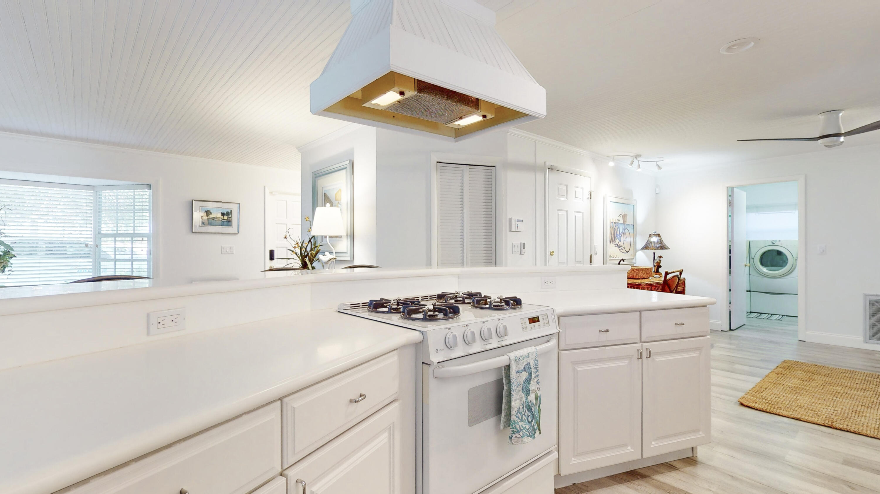 736 Iris Lane Vero Beach, FL 32963 - Photo 16 of 54 iPixx_001_18