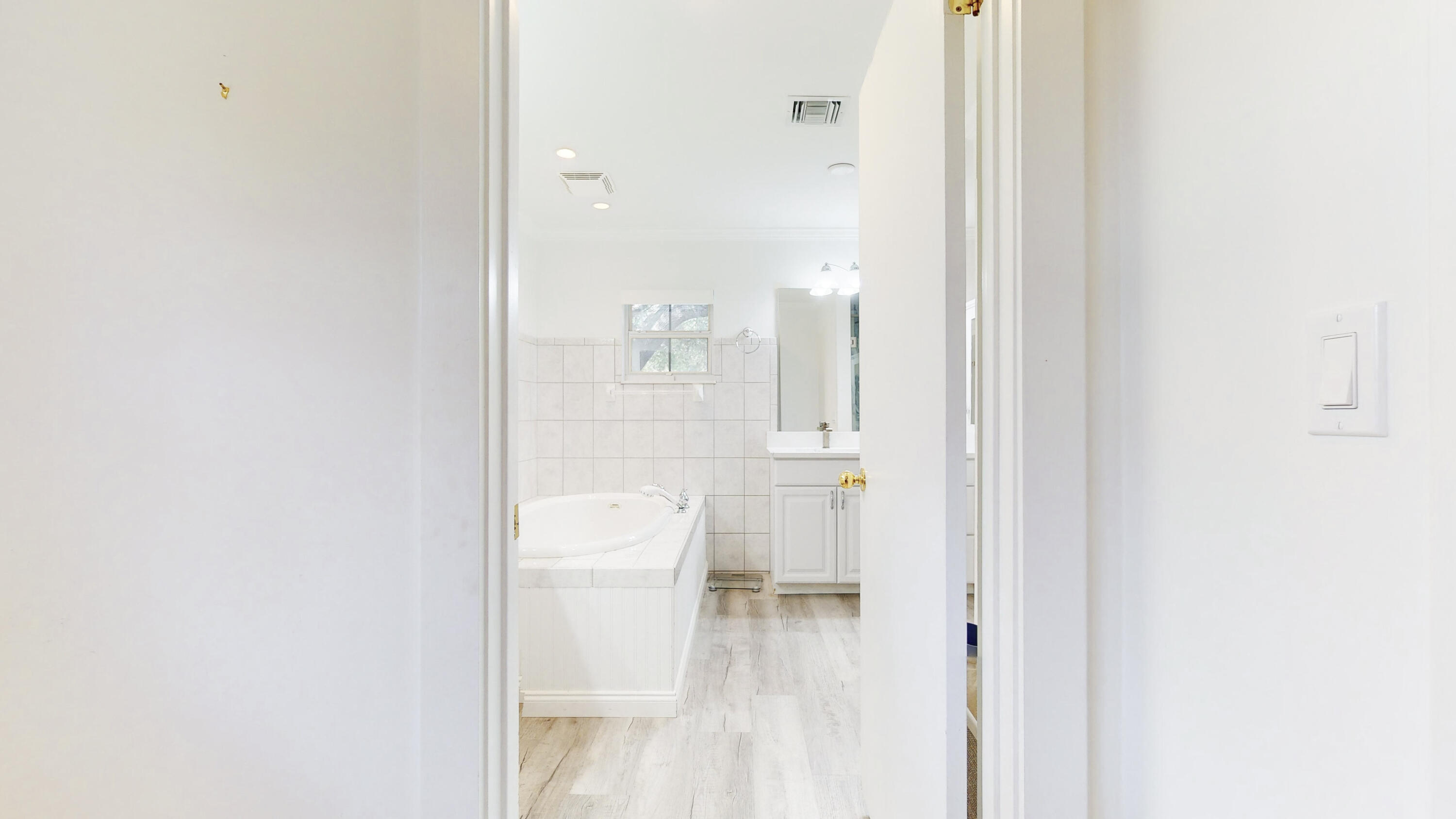 736 Iris Lane Vero Beach, FL 32963 - Photo 33 of 54 iPixx_001_46