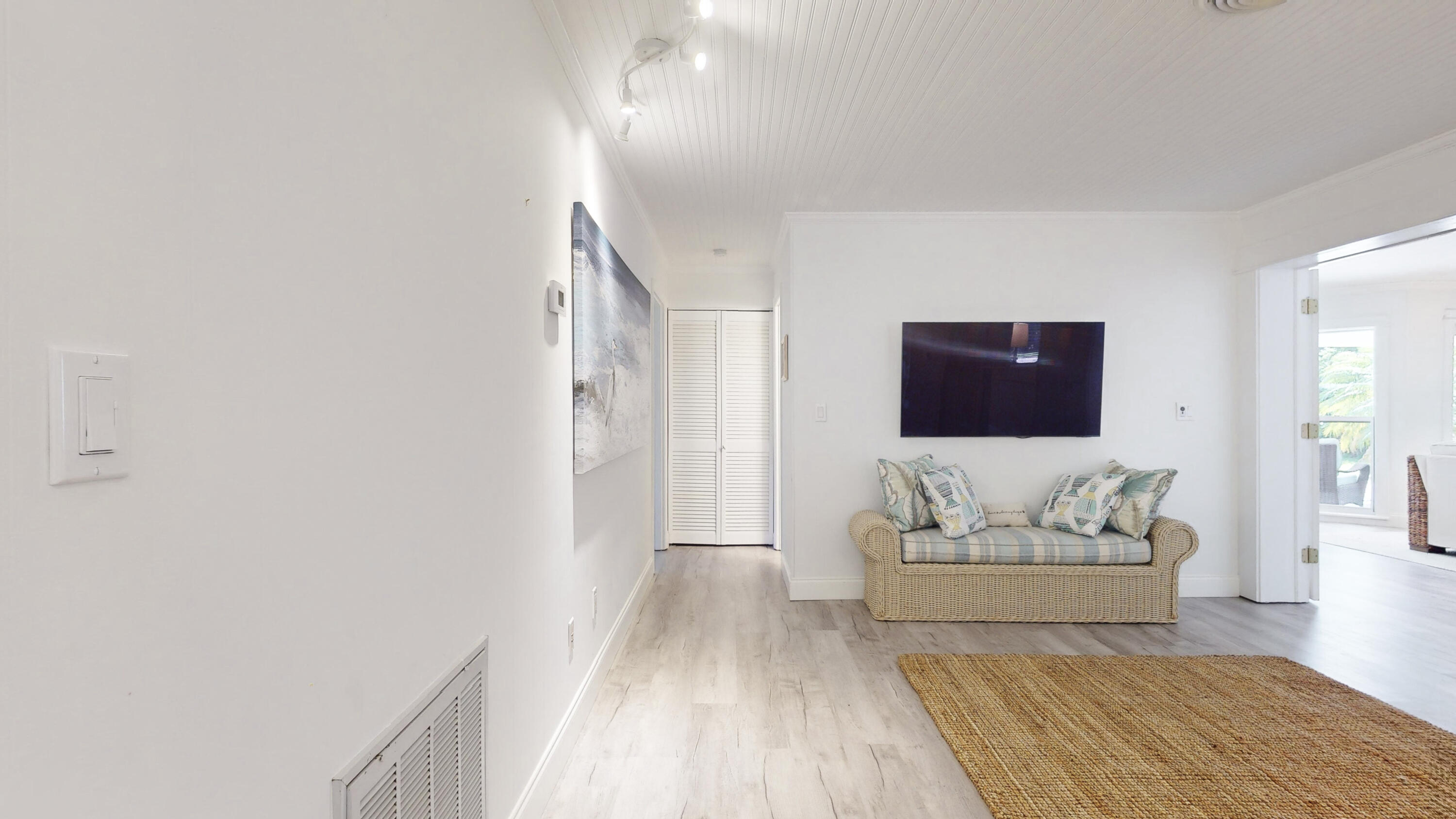 736 Iris Lane Vero Beach, FL 32963 - Photo 39 of 54 iPixx_001_57