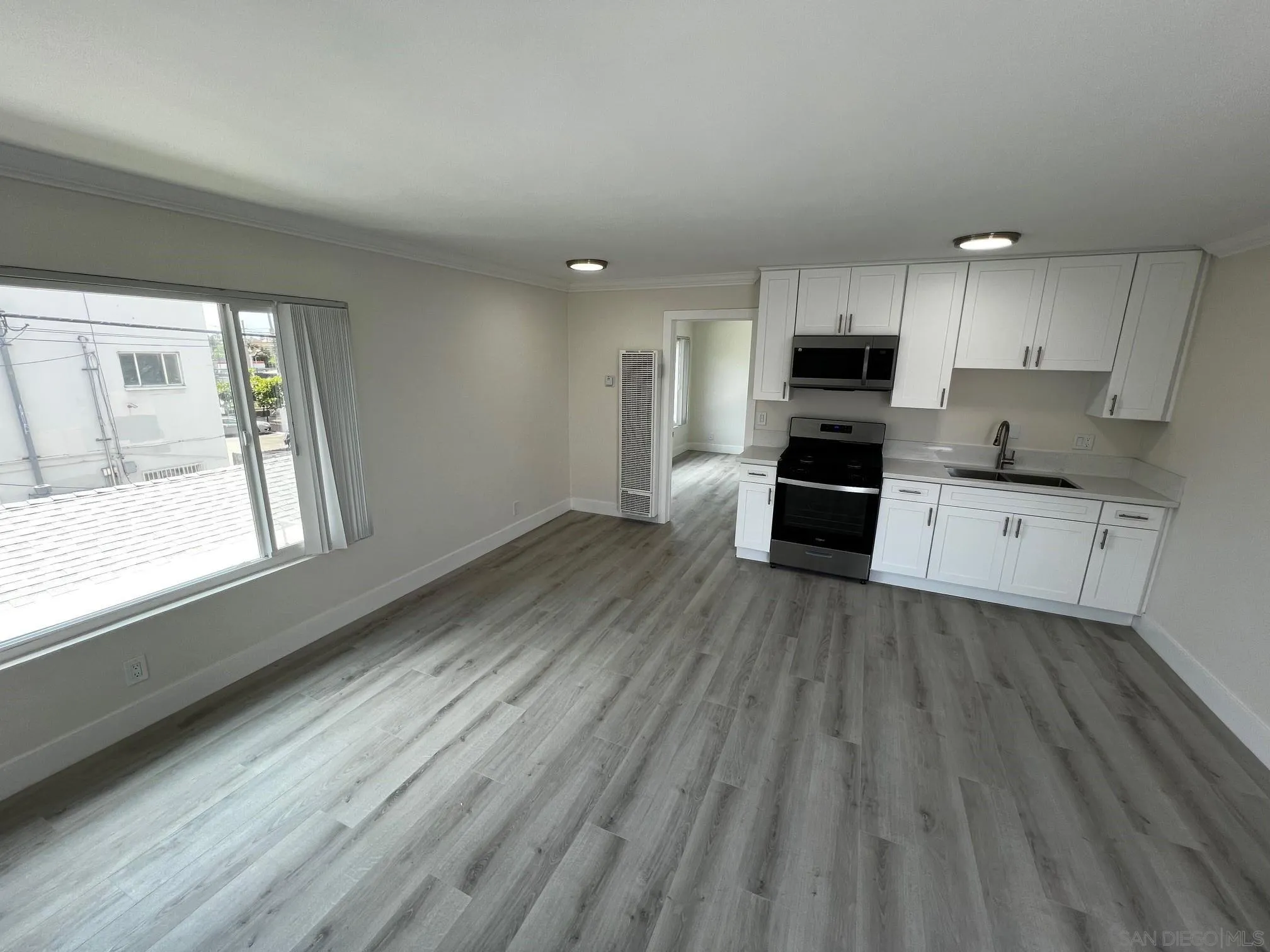 525 South Freeman Street Oceanside, CA 92054 - Photo 3 of 26