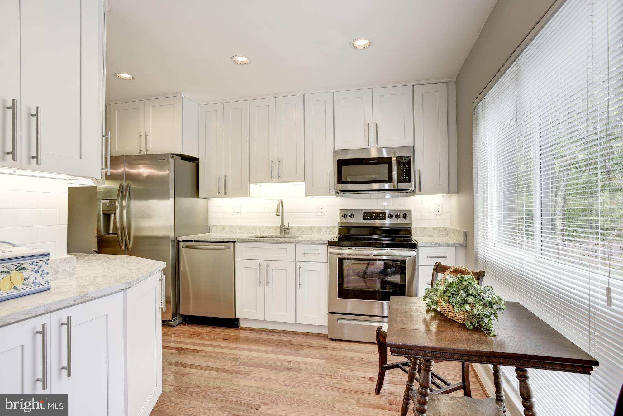 11940 Barrel Cooper Court Reston, VA 20191 - Photo 4 of 15 Gallery Image 4
