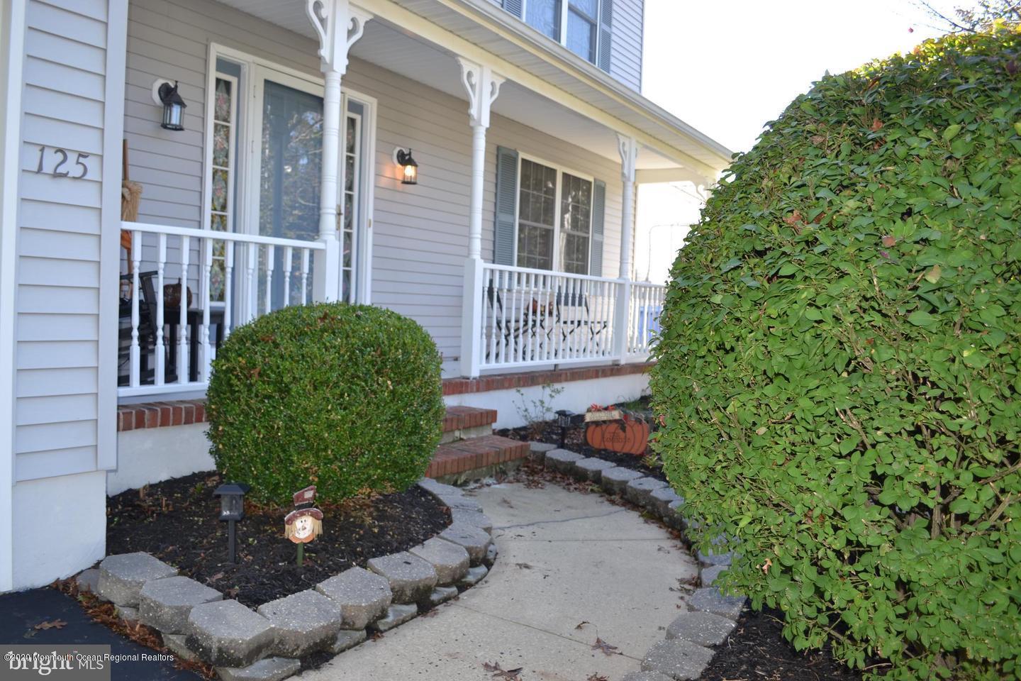 125 Brigantine Road Manahawkin, NJ 08050 - Photo 3 of 72 3