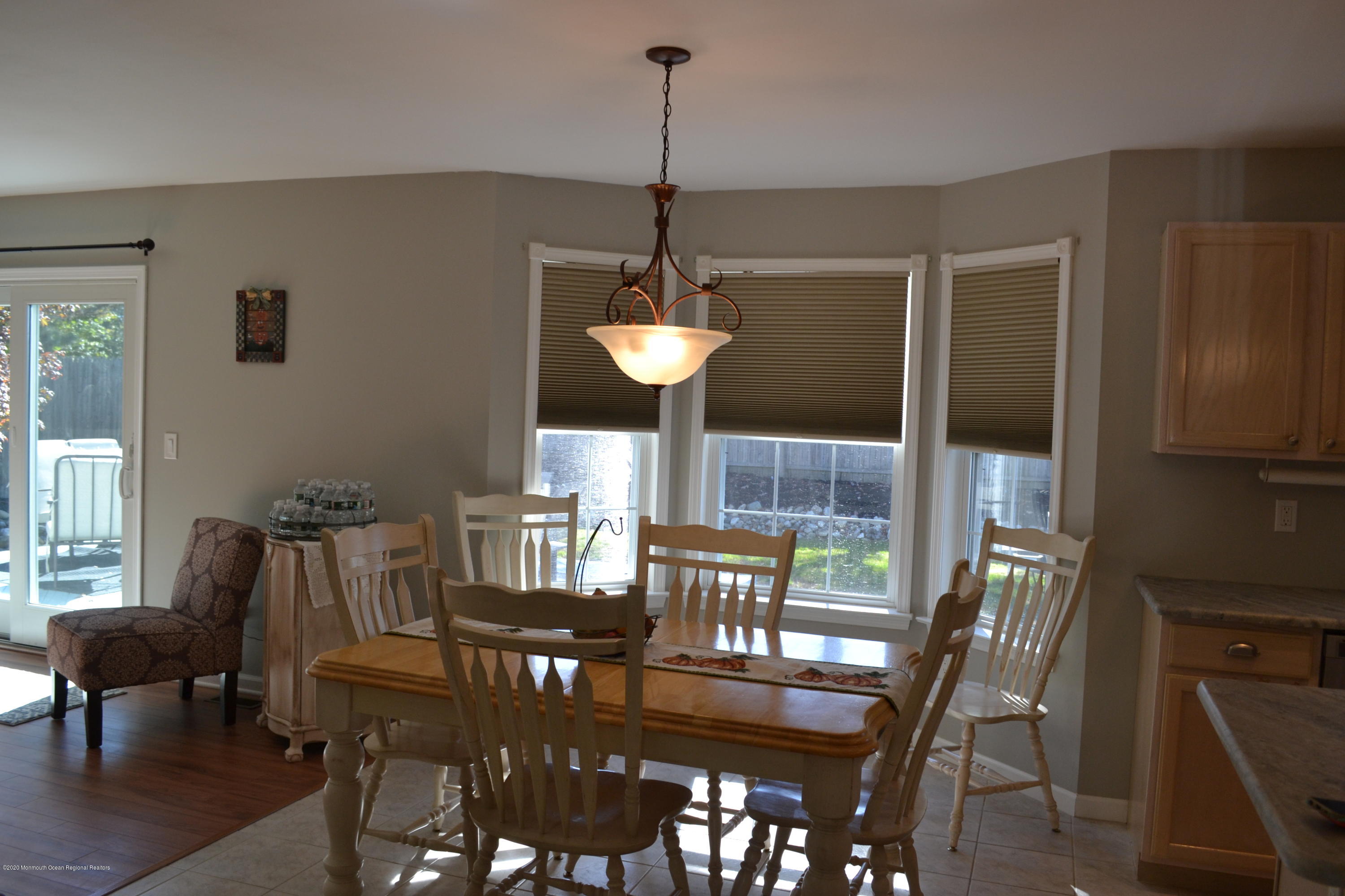 125 Brigantine Road Manahawkin, NJ 08050 - Photo 8 of 72 DSC_0863