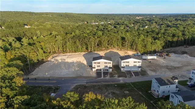 $649,900 | 2 Old County Vlg Way, Unit A, Smithfield, RI 02917