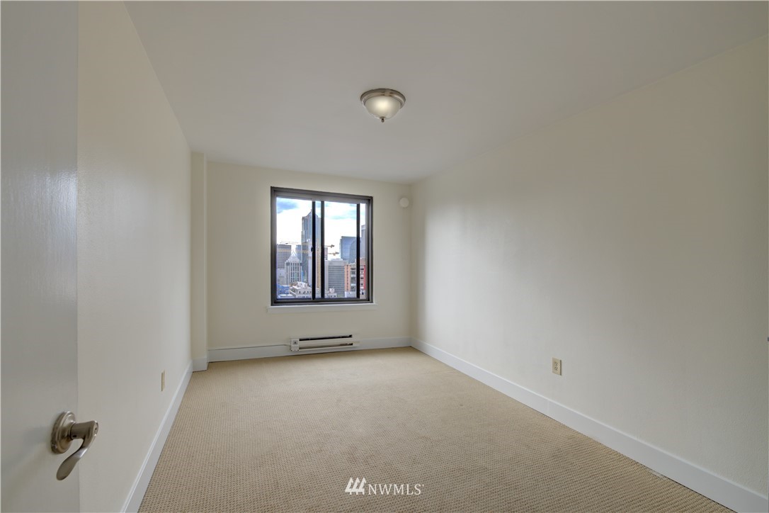 1105 Spring Street, Unit 1109 Seattle, WA 98104 - Photo 11 of 32