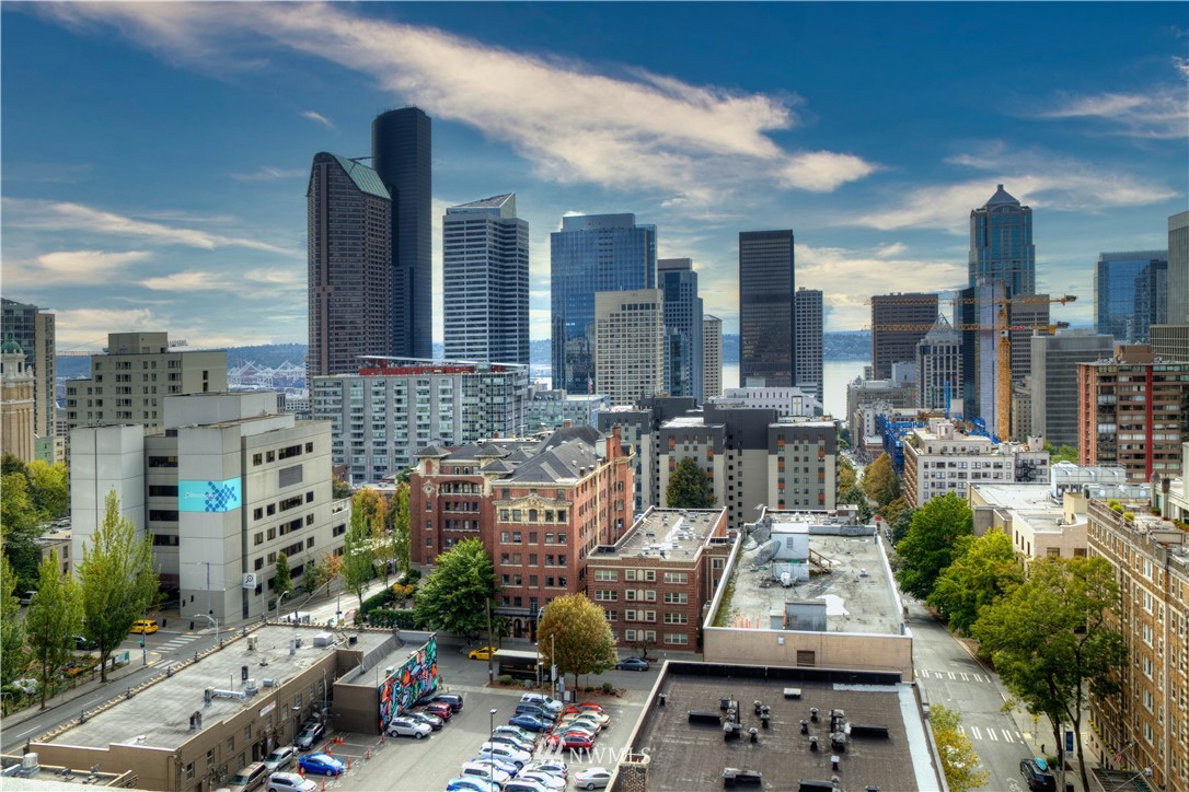 1105 Spring Street, Unit 1109 Seattle, WA 98104 - Photo 28 of 32