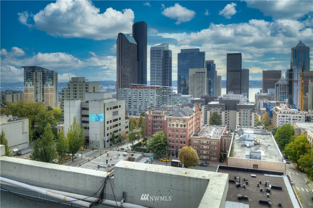 1105 Spring Street, Unit 1109 Seattle, WA 98104 - Photo 29 of 32