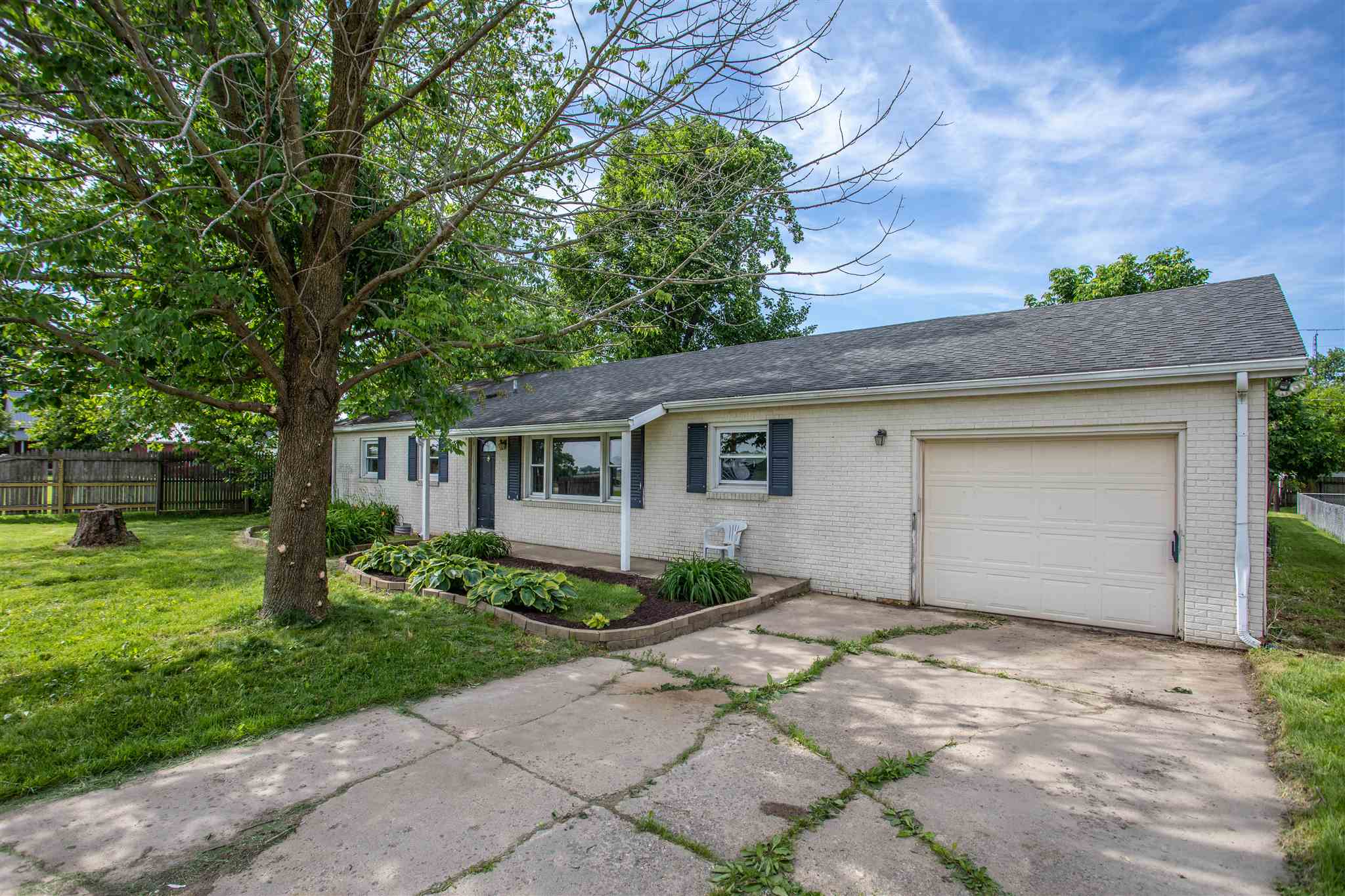 2800 East Royerton Road Muncie, IN 47303 - Photo 2 of 14 Gallery Image 2