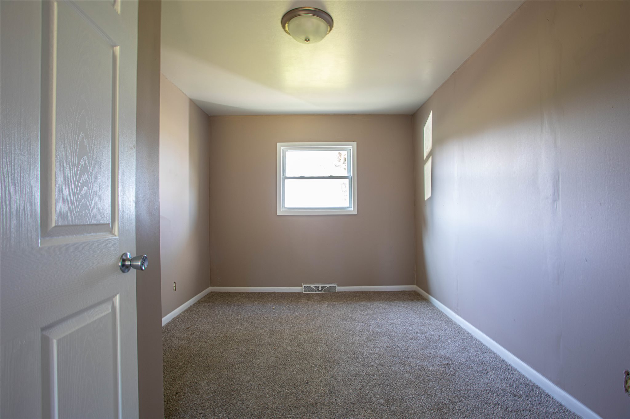 2800 East Royerton Road Muncie, IN 47303 - Photo 13 of 14 Gallery Image 13