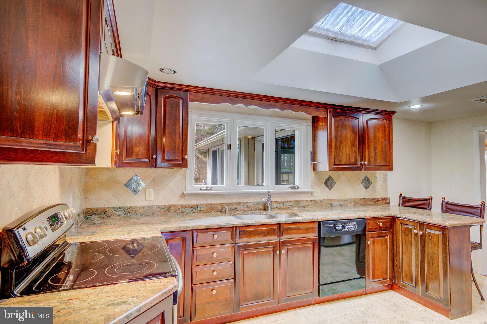 1096 Creamery Road Perkasie, PA 18944 - Photo 10 of 34 Kitchen