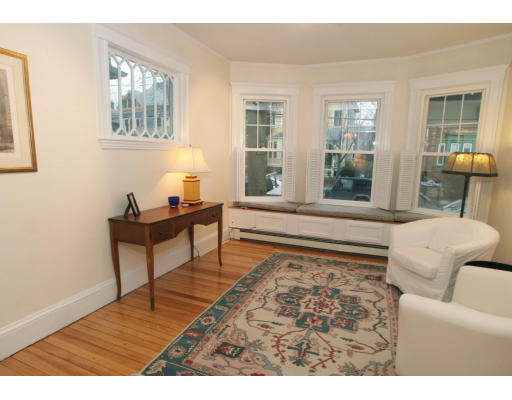 38 Maple Avenue, Unit 1 Cambridge, MA 02139 - Photo 2 of 10 a living room with furniture and a window