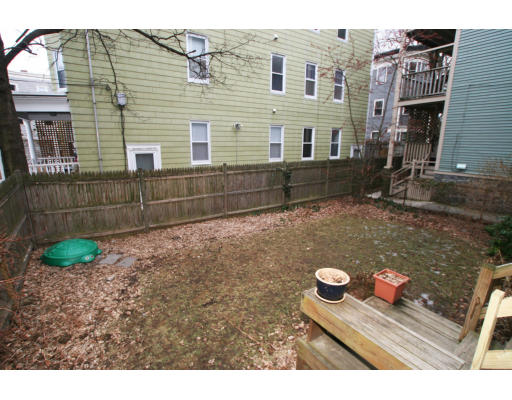 38 Maple Avenue, Unit 1 Cambridge, MA 02139 - Photo 10 of 10 a backyard of a house