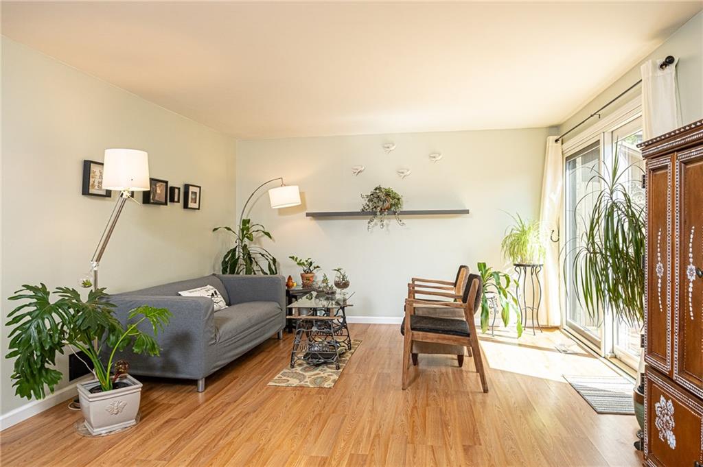 132 Locust Court Pittsburgh, PA 15237 - Photo 3 of 24