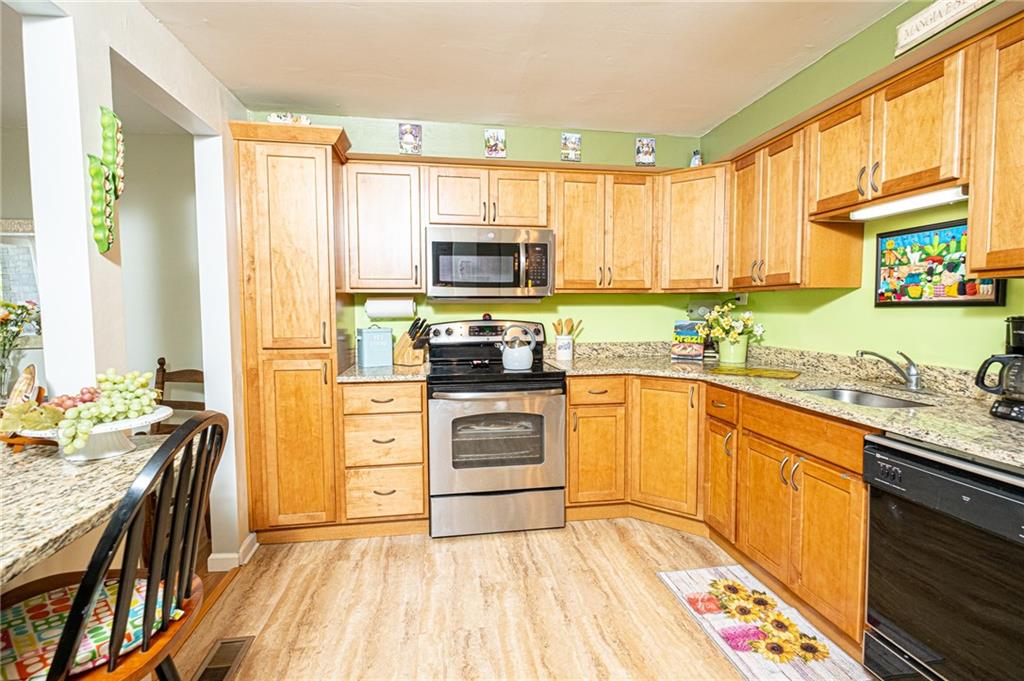 132 Locust Court Pittsburgh, PA 15237 - Photo 10 of 24