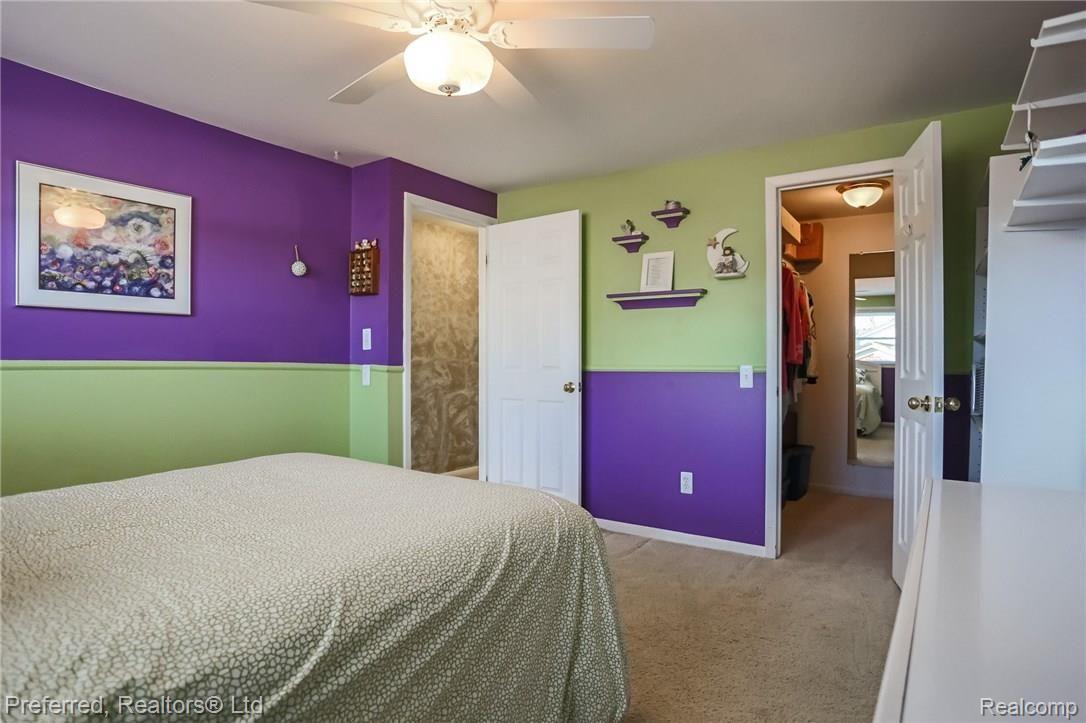 36133 Johnstown Road Farmington, MI 48335 - Photo 31 of 49 32IMG_5936.jpg