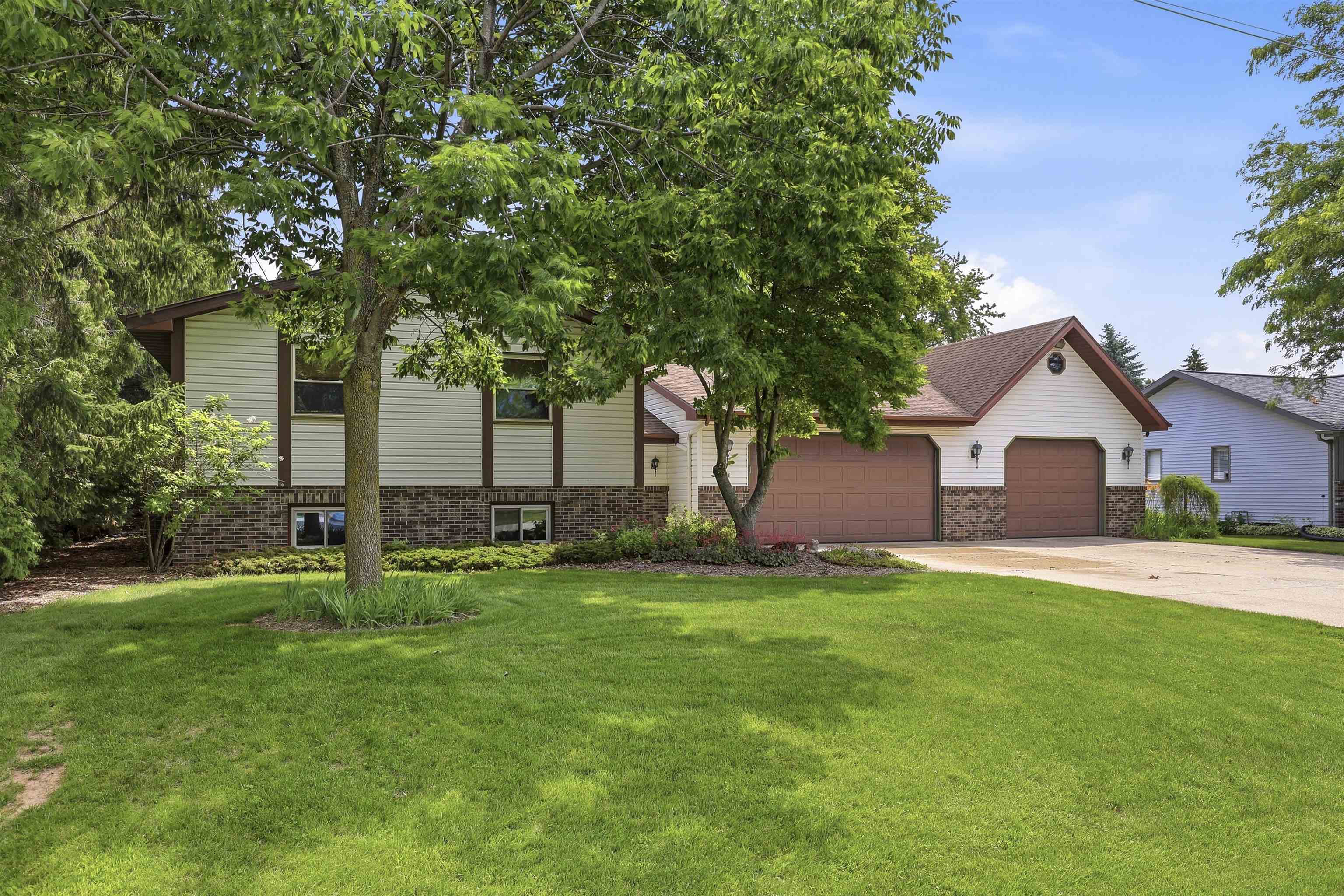 N334 Marion Avenue Appleton, WI 54915 - Photo 35 of 38