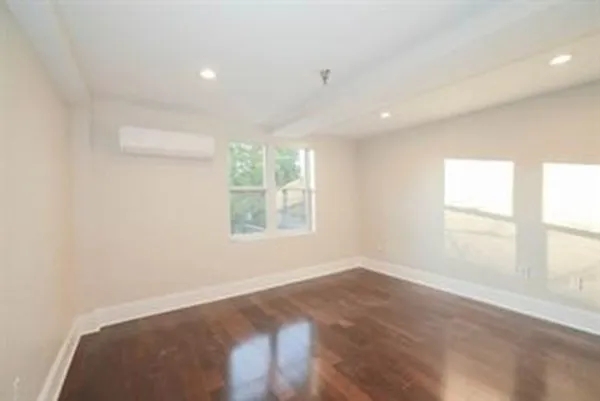 $2,600 | 18 Johnson Avenue, Unit 2, Quincy, MA 02169