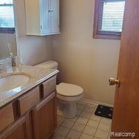 11798 Clyde Road Fenton, MI 48430 - Photo 27 of 46