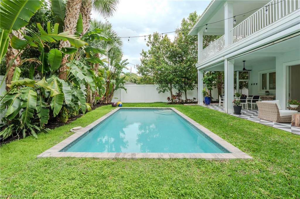 1075 Frank Whiteman Boulevard Naples, FL 34103 - Photo 18 of 43 Swim before dinner