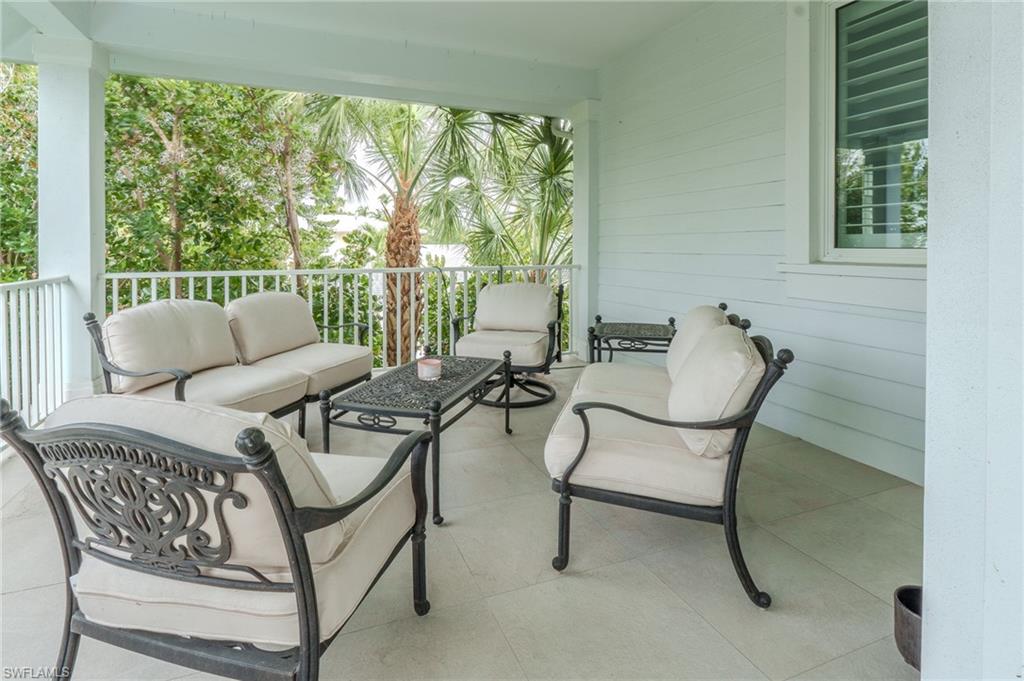 1075 Frank Whiteman Boulevard Naples, FL 34103 - Photo 27 of 43 Talk about peace & quiet, privacy and room to put your feet up