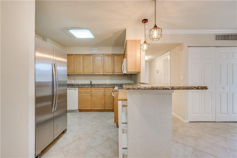 1000 Spanish River Road, Unit 4G Boca Raton, FL 33432 - Photo 7 of 29 Photo 7