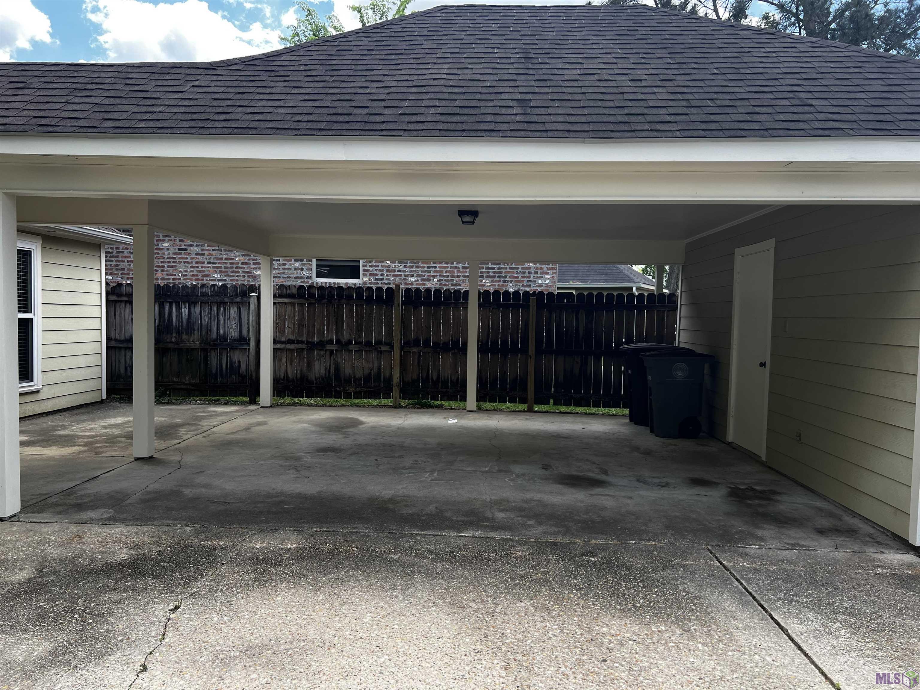 1741 Twisted Oak Lane Baton Rouge, LA 70810 - Photo 4 of 11