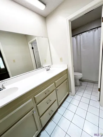 $1,825 | 1741 Twisted Oak Lane, Baton Rouge, LA 70810