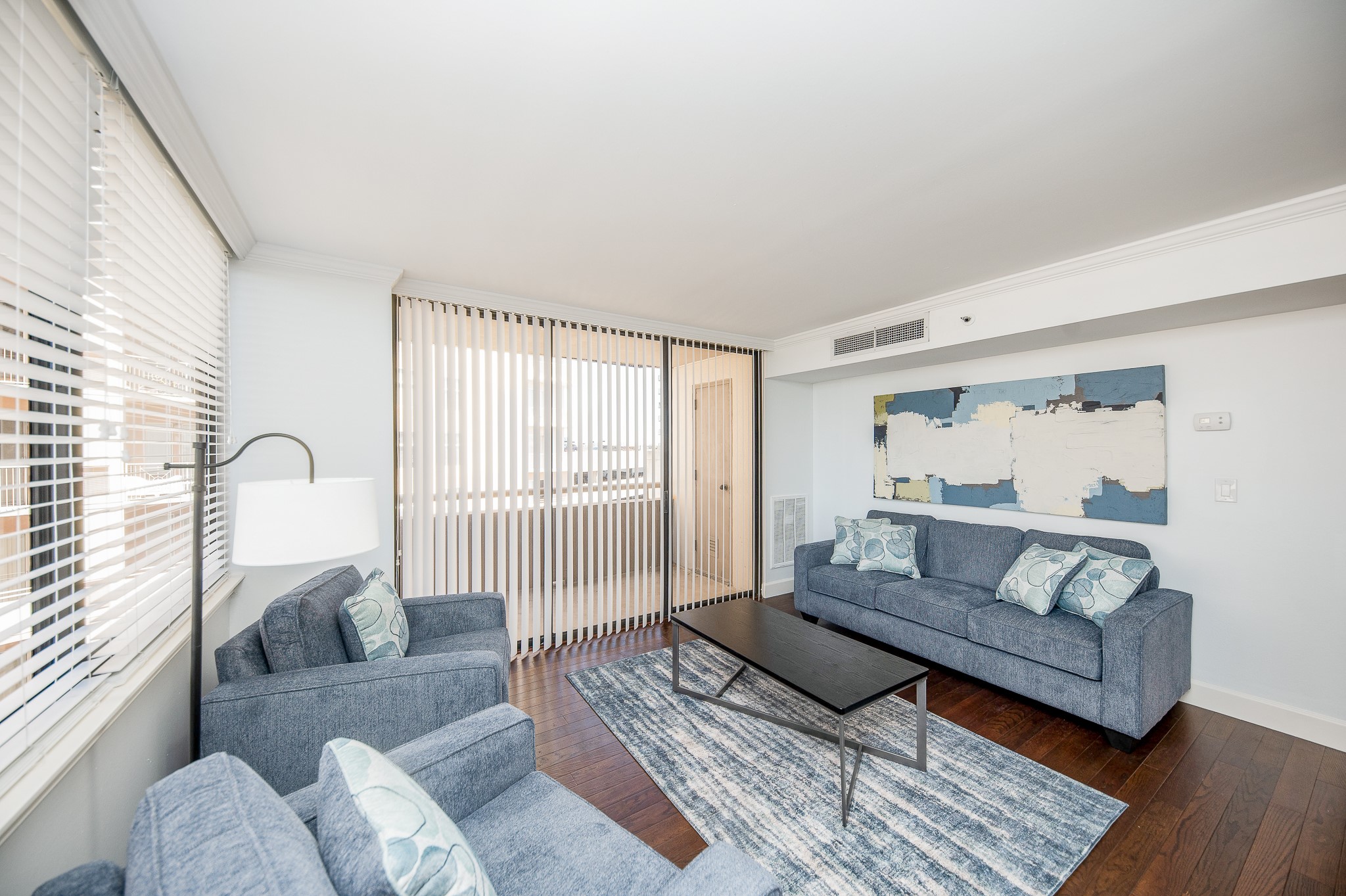 3525 Sage Road, Unit 710 Houston, TX 77056 - Photo 6 of 30