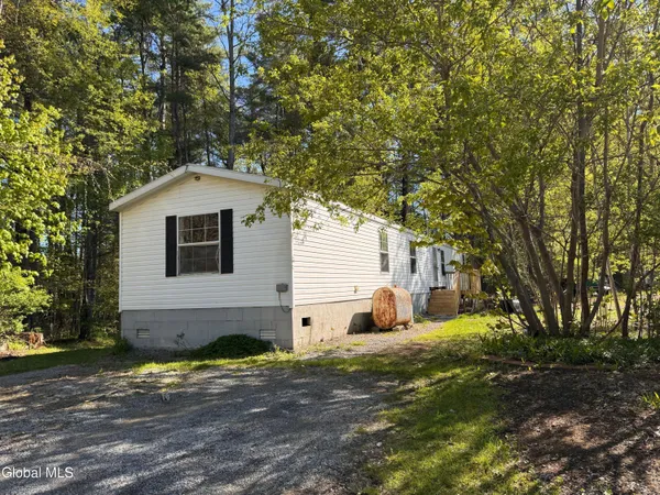 $139,500 | 3159 Highway 30, Gloversville, NY 12078