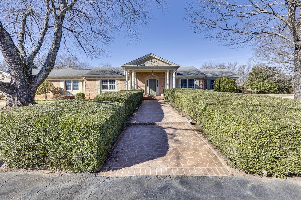 136 Club Drive Simpsonville, SC 29681 - Photo 6 of 46