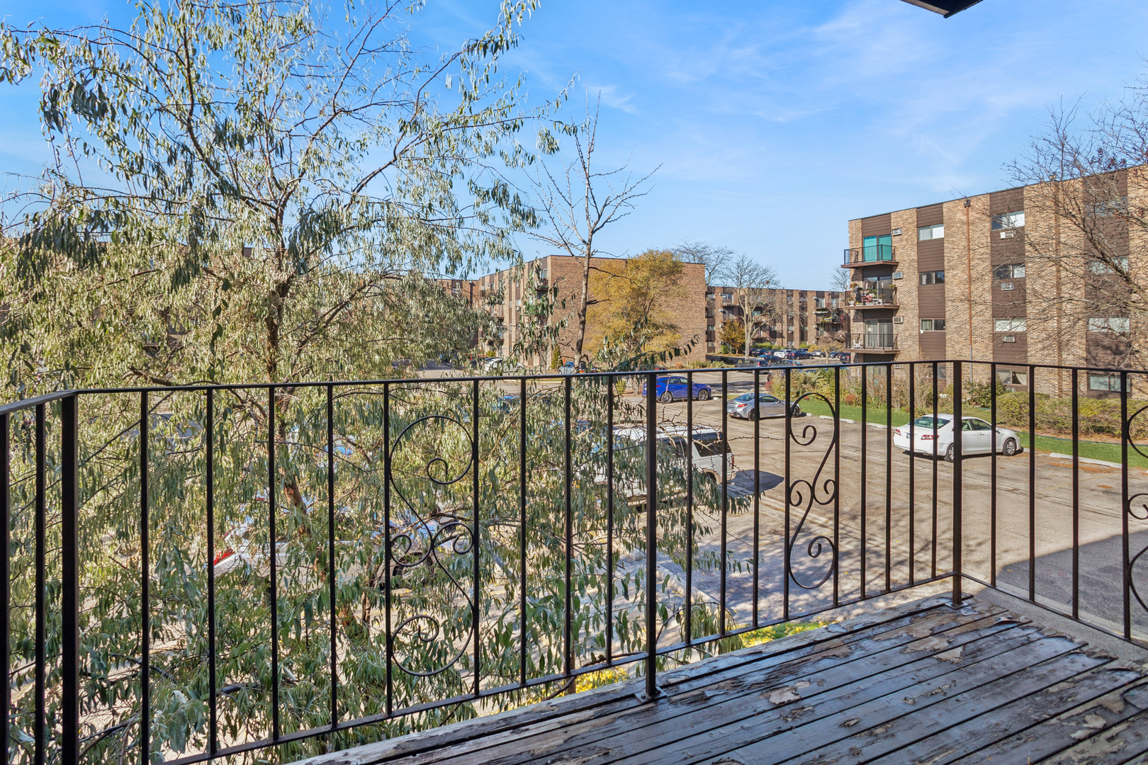 8905 Knight Avenue, Unit 211 Des Plaines, IL 60016 - Photo 23 of 24 a view of outdoor space with city view