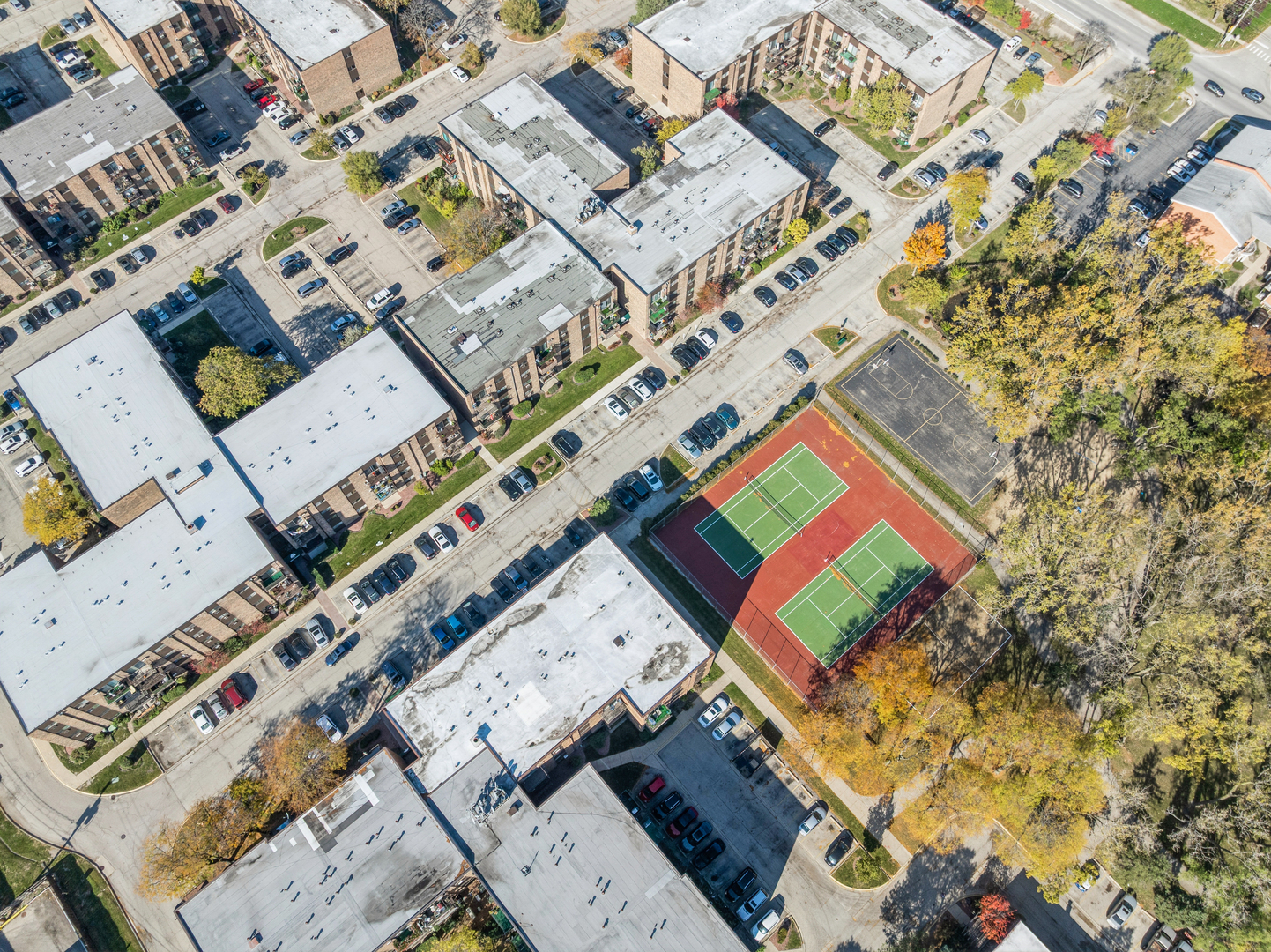 8905 Knight Avenue, Unit 211 Des Plaines, IL 60016 - Photo 3 of 24 an aerial view of a city