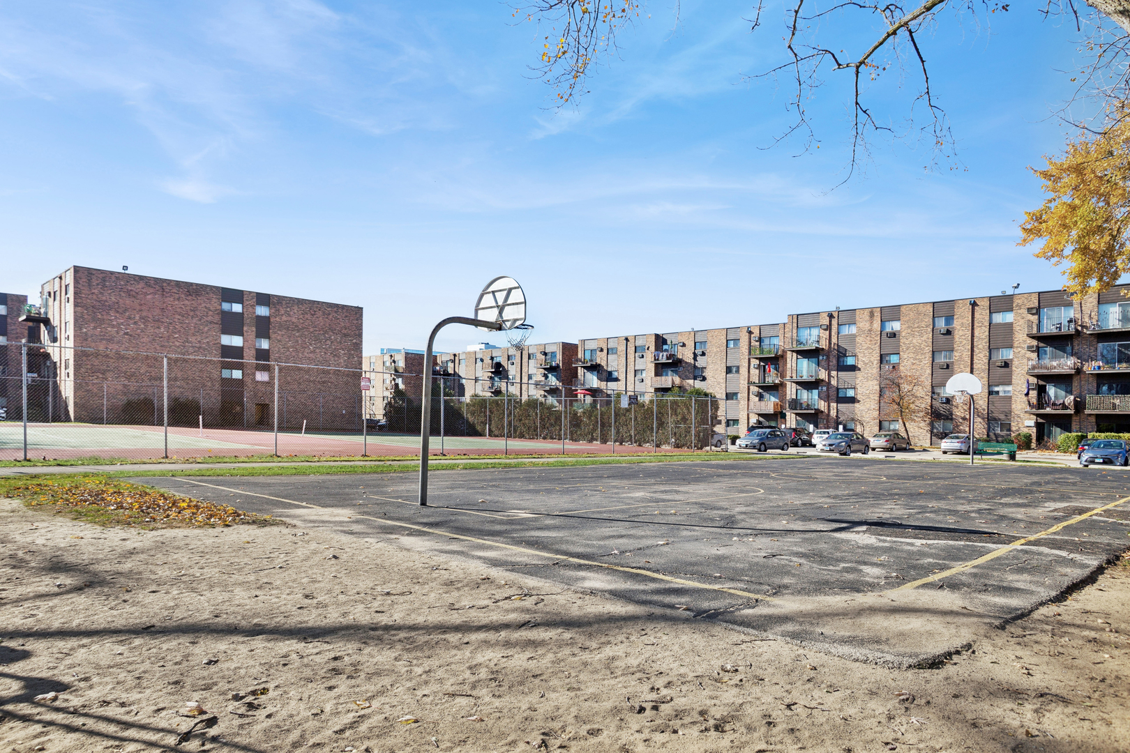 8905 Knight Avenue, Unit 211 Des Plaines, IL 60016 - Photo 8 of 24 a view of a terrace