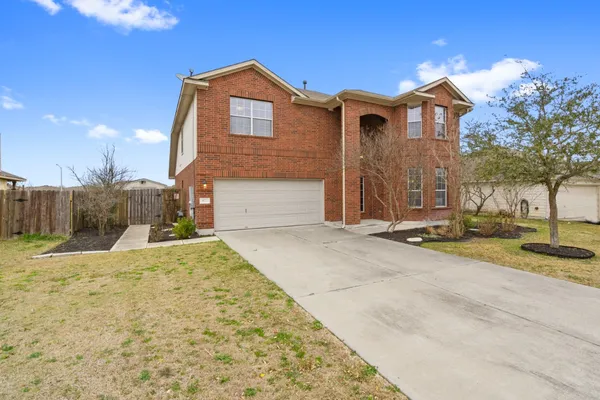 $2,350 | 652 Dark Horse Lane, Buda, TX 78610