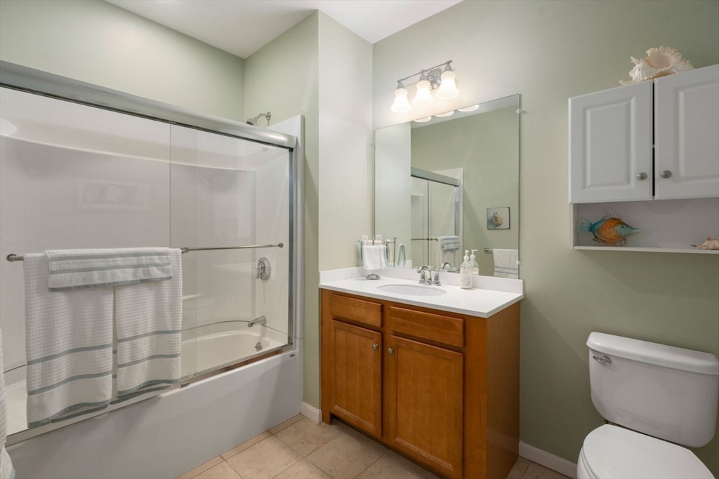 9 Abigail Way, Unit 3002 Reading, MA 01867 - Photo 5 of 20